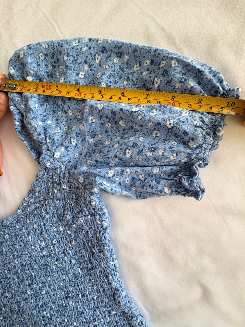 Abercrombie & Fitch Floral Smocked Puff Sleeve Top Size S - Picture 3 of 11